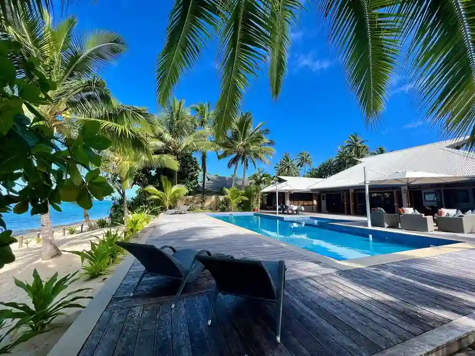 An elegant beachfront property villa mokusiga